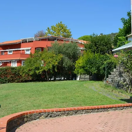 Rosmarino 3* Celle Ligure